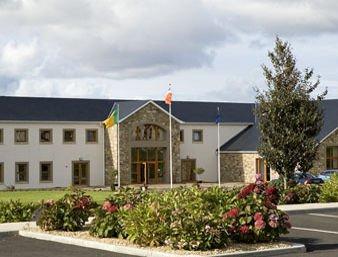 Ramada Hotel And Suites At Lough Allen Drumshanbo Exterior photo